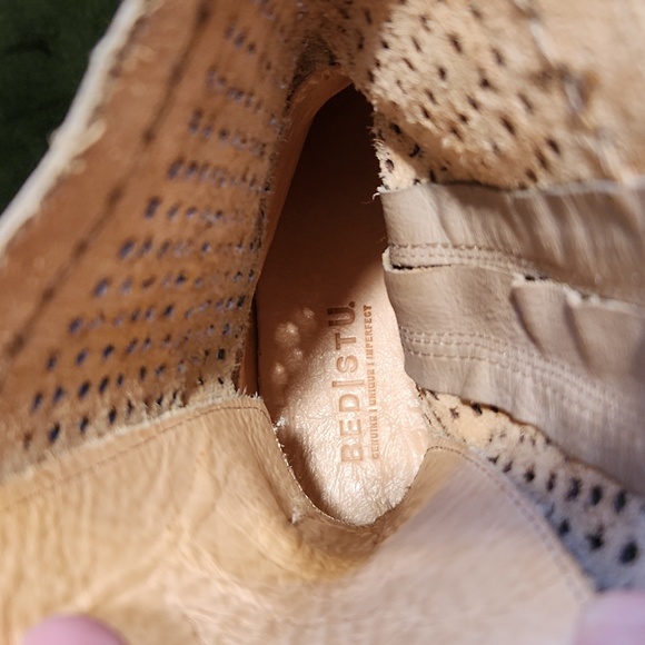 BEDSTU, tan rustic taupe rustic, 8.5 - Picture 4 of 5